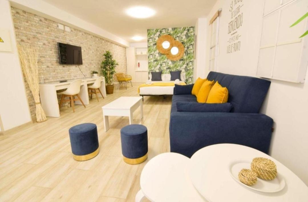 Apartamento Librun Малага Экстерьер фото