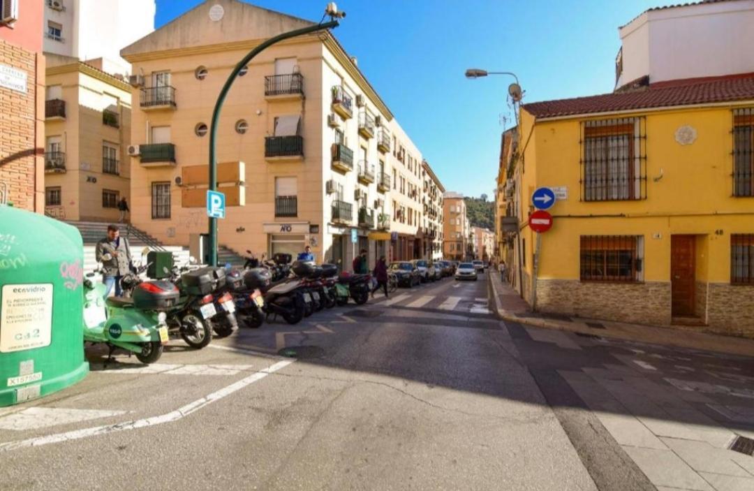 Apartamento Librun Малага Экстерьер фото